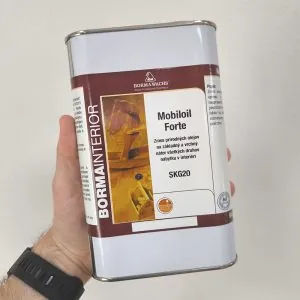 Tvrdý olej na nábytok z dreva