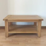 Konferenčný stolík v obdĺžnikovom tvare