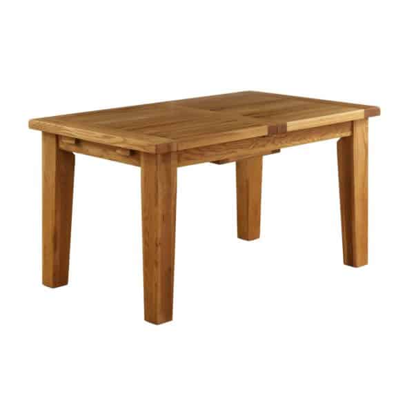 Rozkladací dubový stôl v kompaktnom tvare