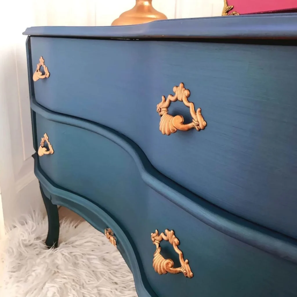 Matná tmavomodrá kriedová farba do exteriéru Frenchic Al Fresco Steel Teal