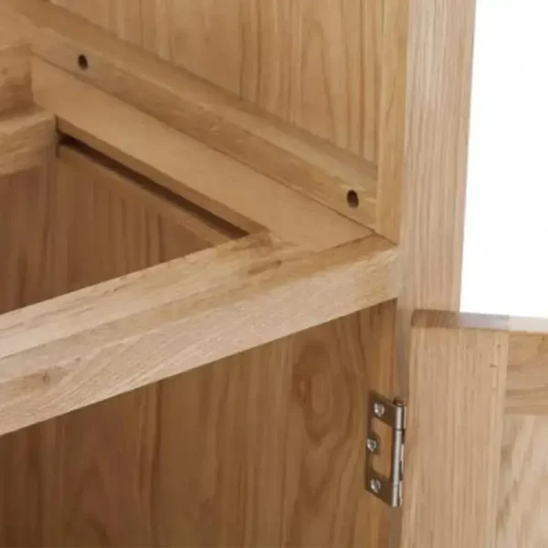 Kuchynská skrinka pod dvojdrez z masívu s 2 dvierkami, detail