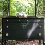 Úžasný bielizník upravený pomocou kriedovej farby Loof - Dubu.sk - Frenchic Slovensko