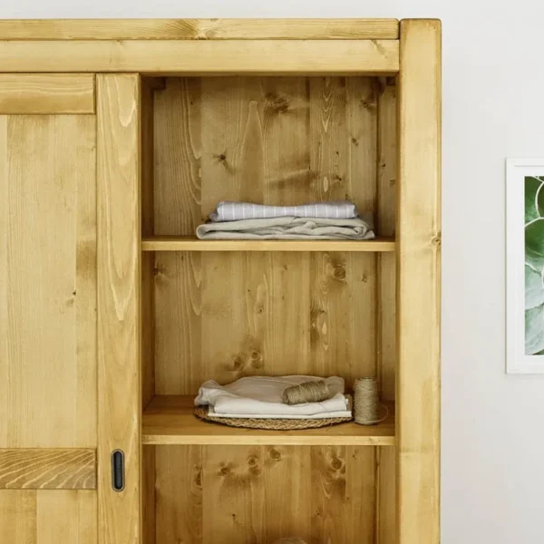 Drevená skriňa do spálne s posuvnými dverami
