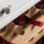 dubové regále na víno - detail