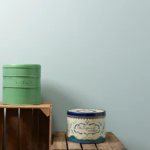 Bledozelená farba na interiérové steny Frenchic Wall Paint French Shutter