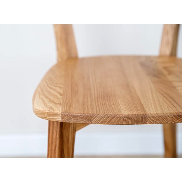 kvalitné moderné stoličky z masívu