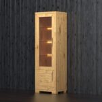 drevena vitrina z LED podsvietenim